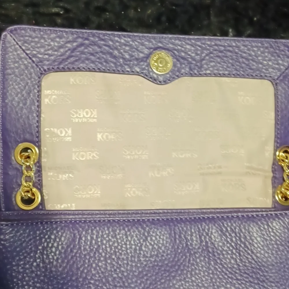 MICHAEL Kors Crossbody - Picture 4 of 6